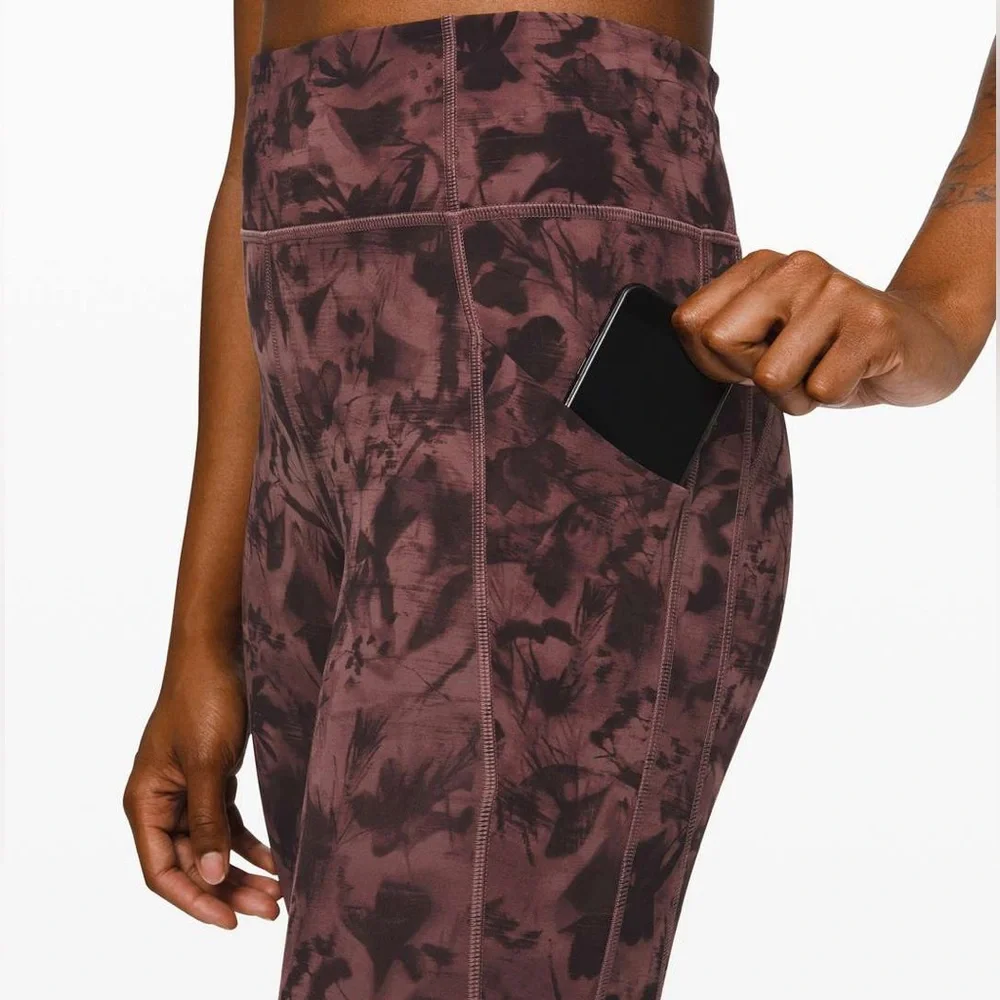 Lululemon Time To Sweat Crop 23